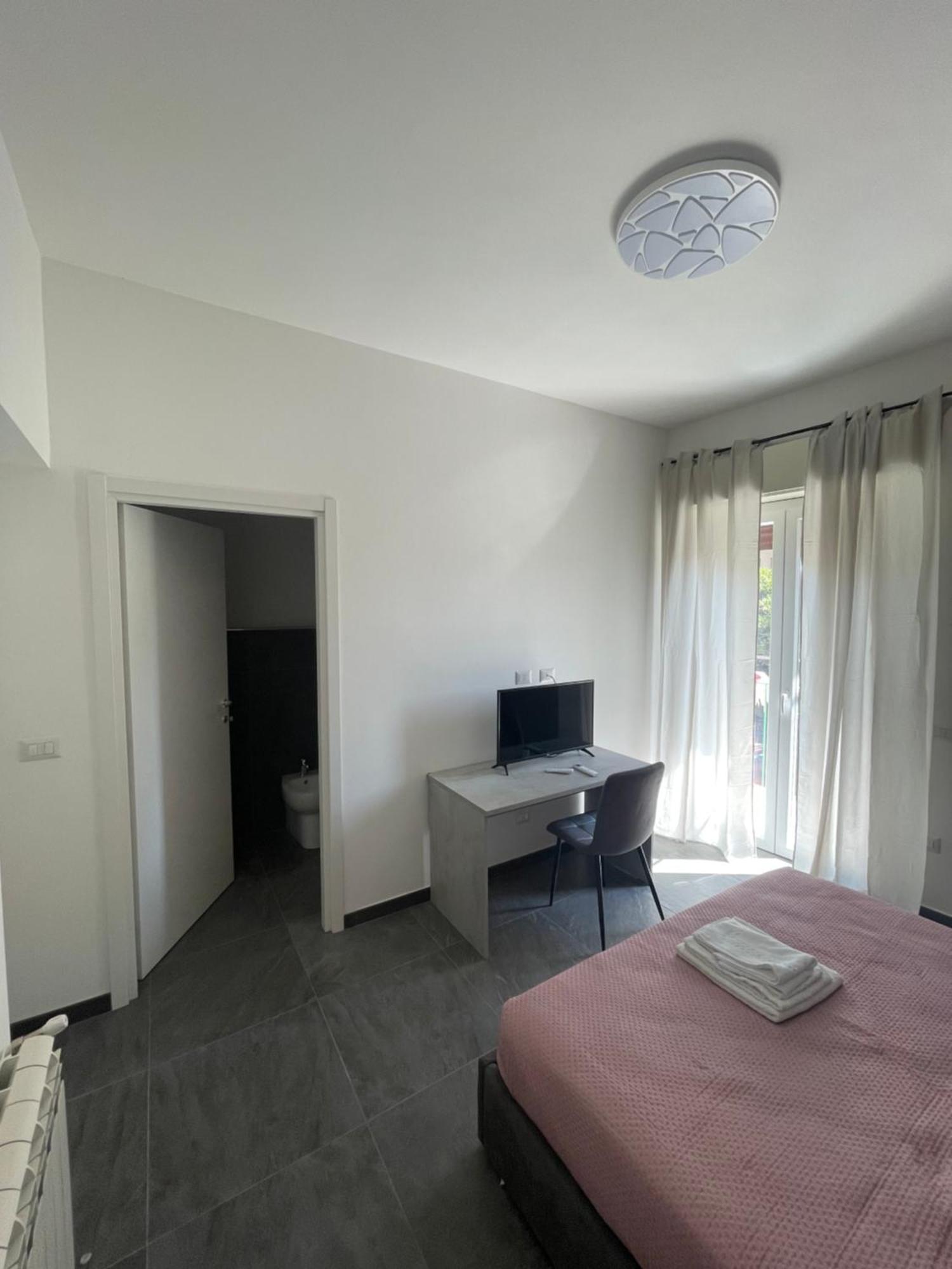 Leos Rooms Caltanissetta Luaran gambar